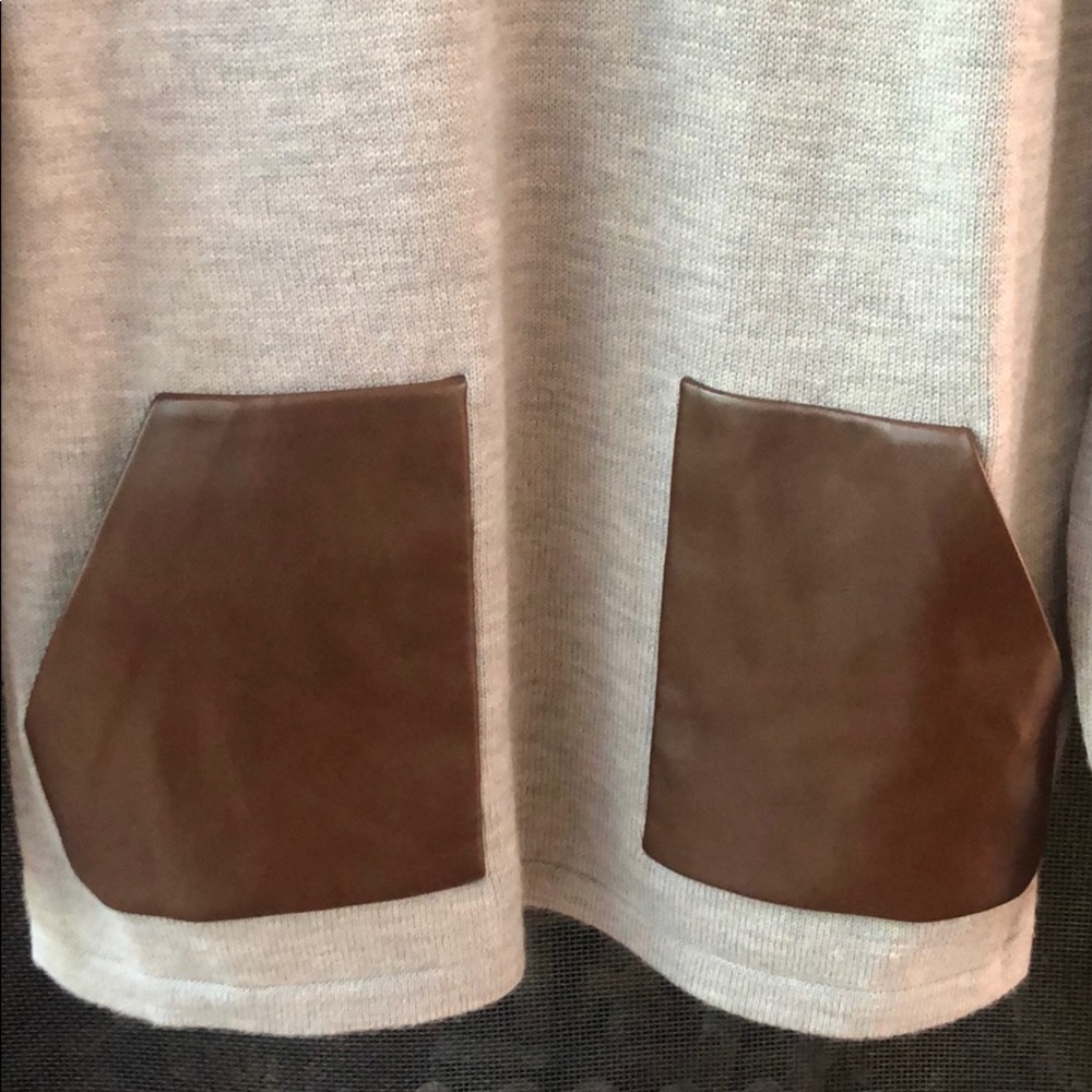 Sweater - Picture 2 of 4